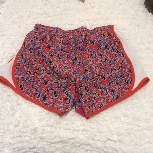Nike Dry Fit Girls Shorts Red.  
Size XL - Picture 3 of 7